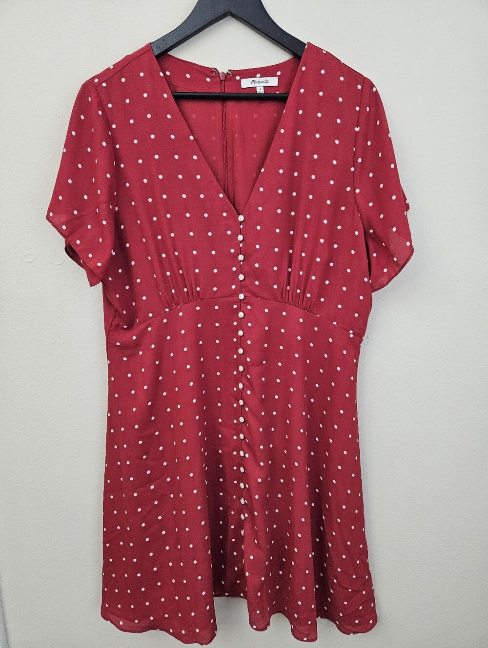NWOT. Madewell Brand Red Polka Dot V-Neck Button-Front Dress Size 14